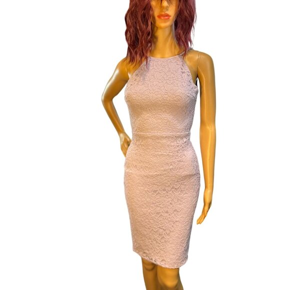Lulus Dresses & Skirts - (5 for $25) Lulus Sleeveless Low Back Lace Dress in Lavender Size XS
